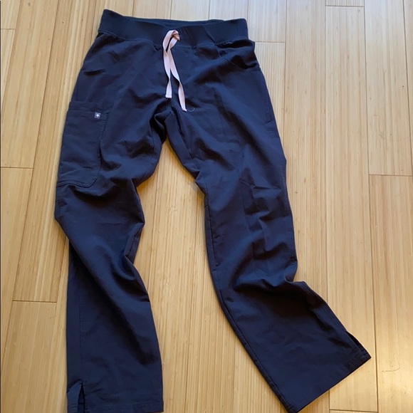 Women’s figs scrub pants